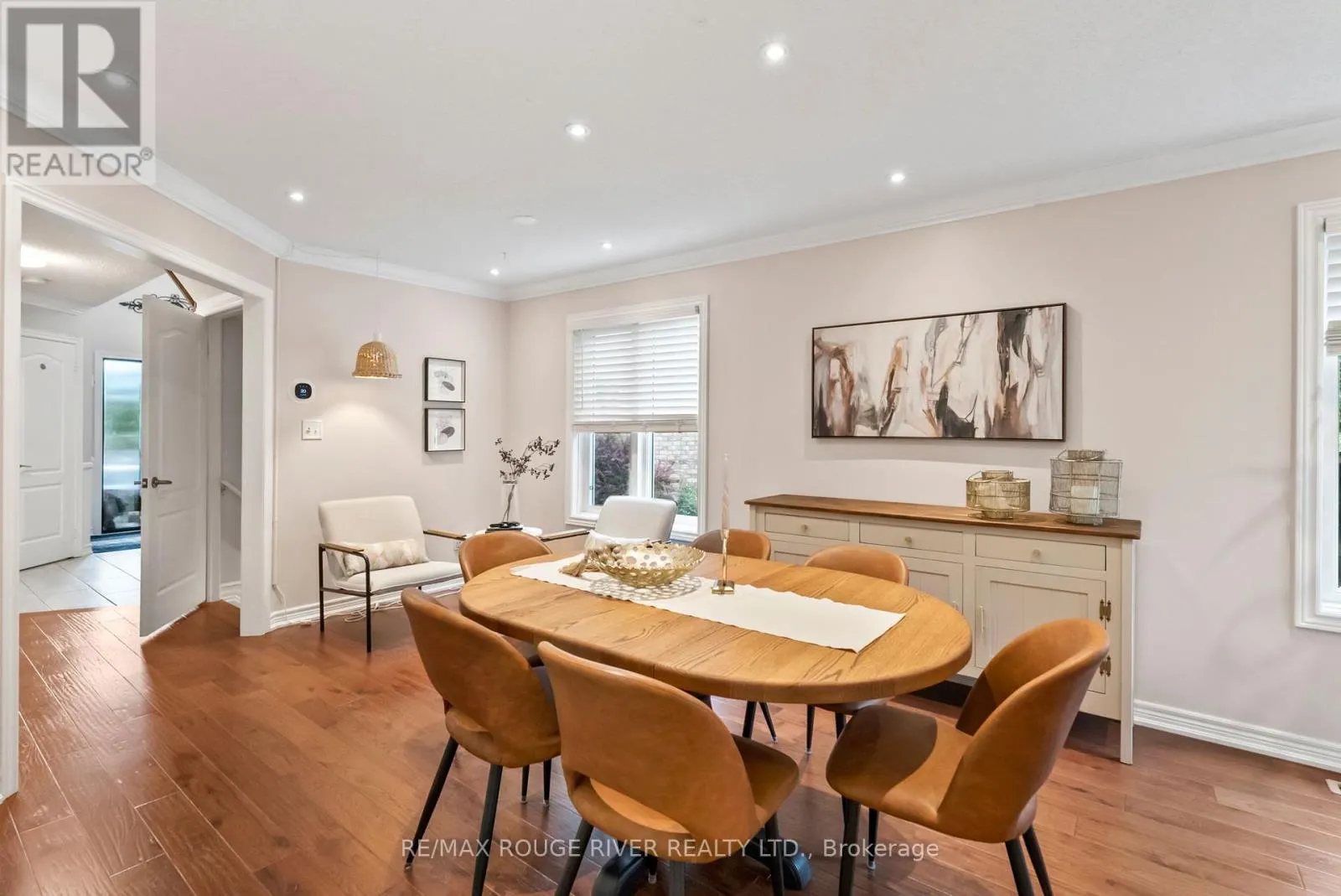 53 CRANBORNE CRESCENT