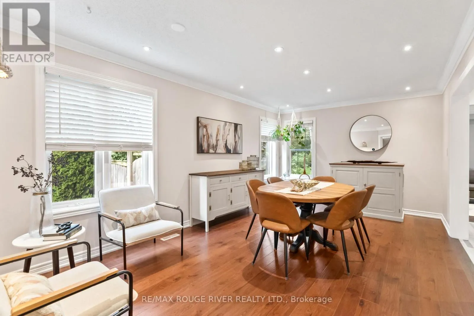 53 CRANBORNE CRESCENT