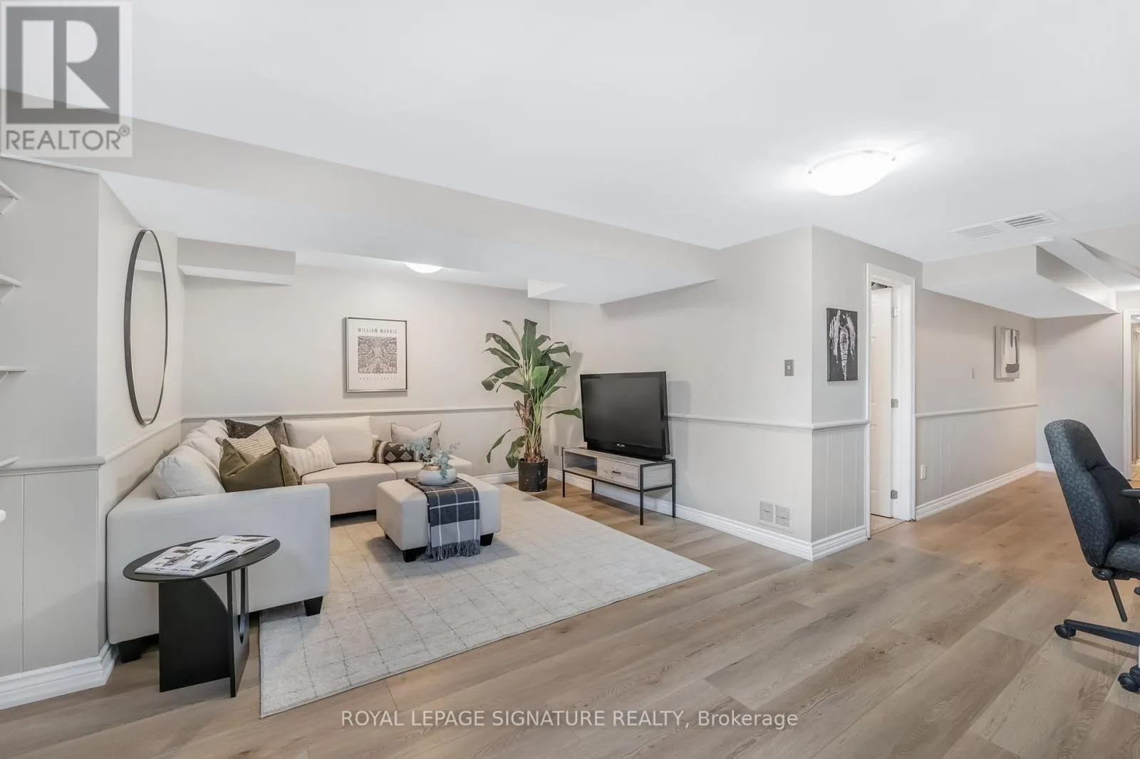 66 SPRINGHOUSE SQUARE