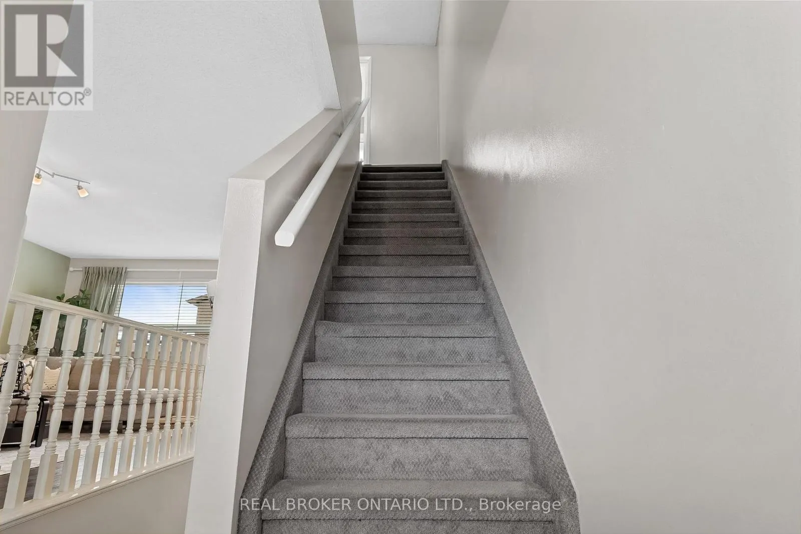 37 - 321 BLACKTHORN STREET