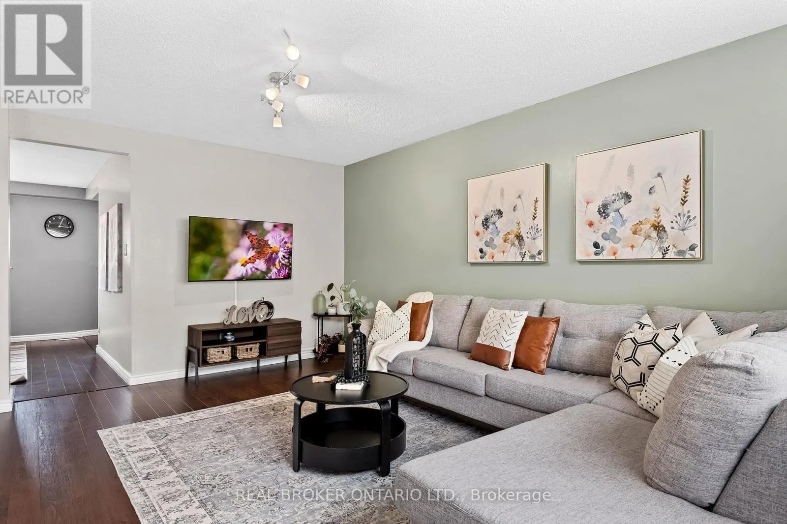 37 - 321 BLACKTHORN STREET