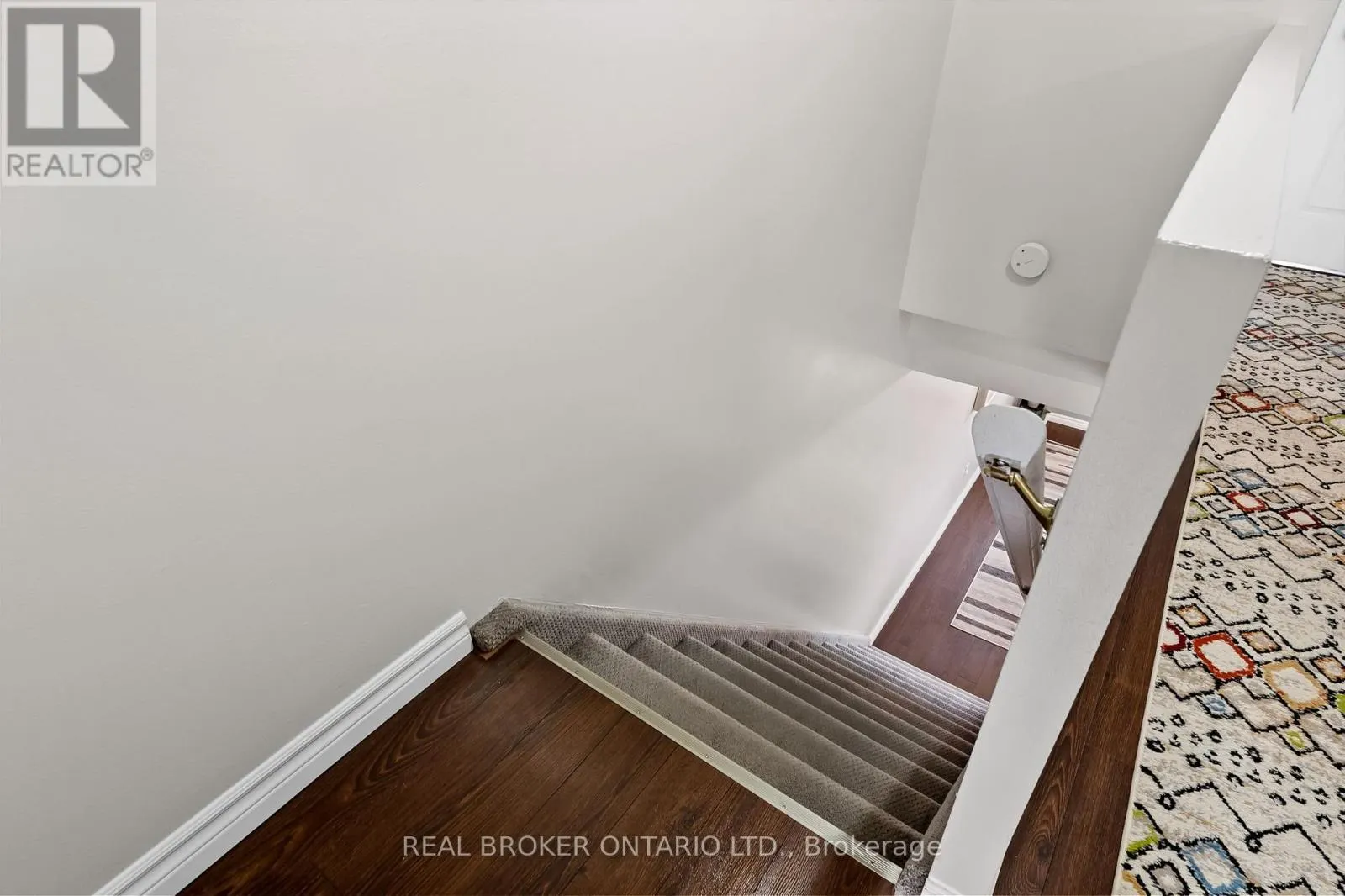 37 - 321 BLACKTHORN STREET