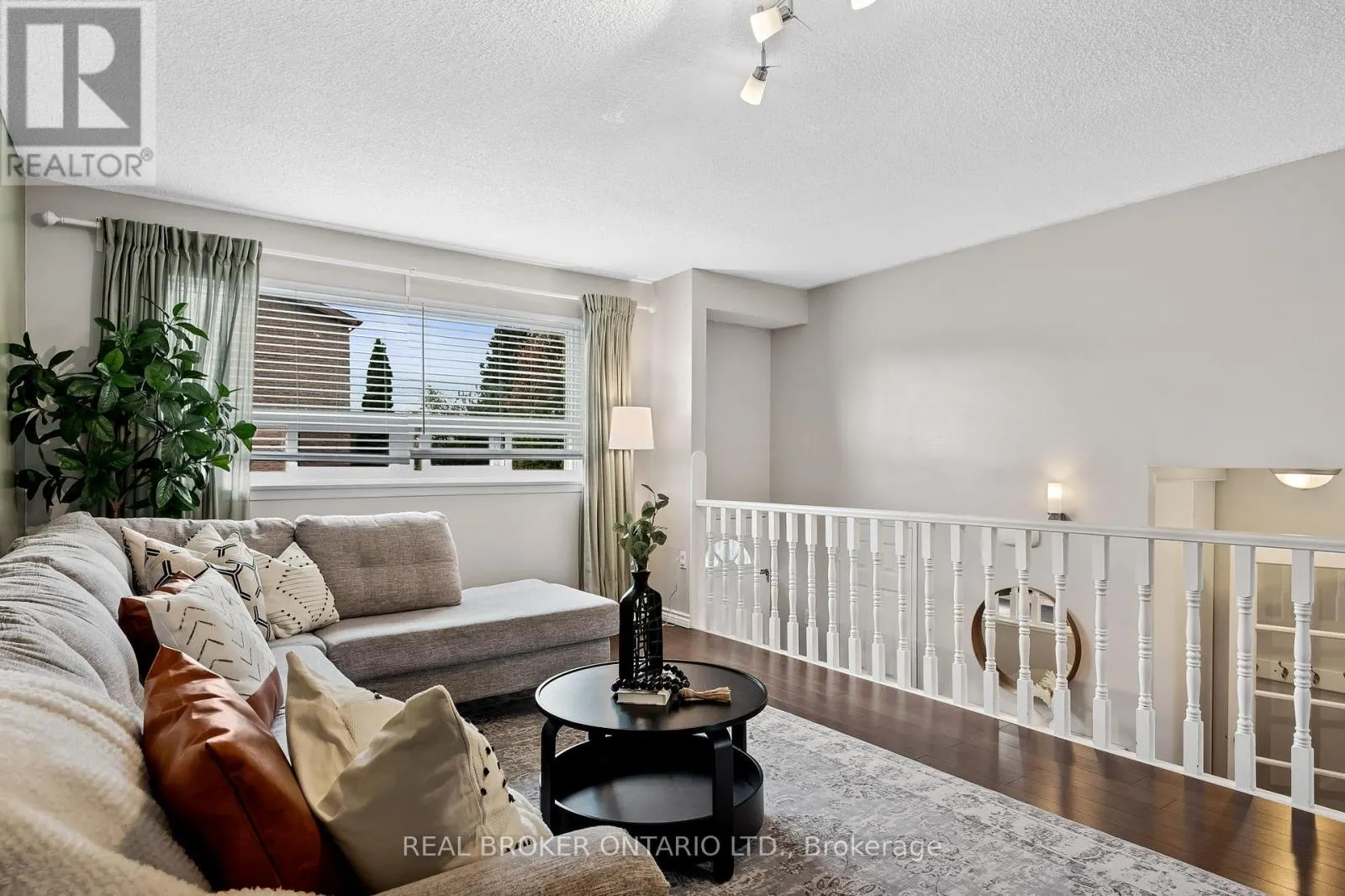 37 - 321 BLACKTHORN STREET