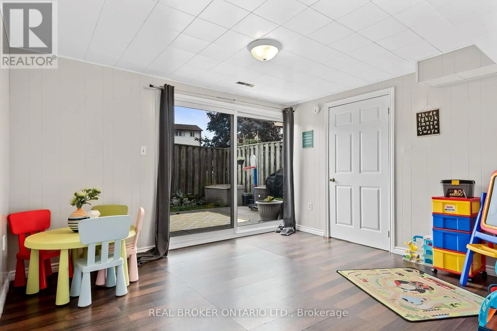 37 - 321 BLACKTHORN STREET