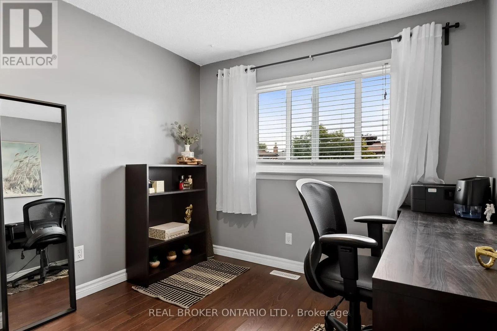 37 - 321 BLACKTHORN STREET