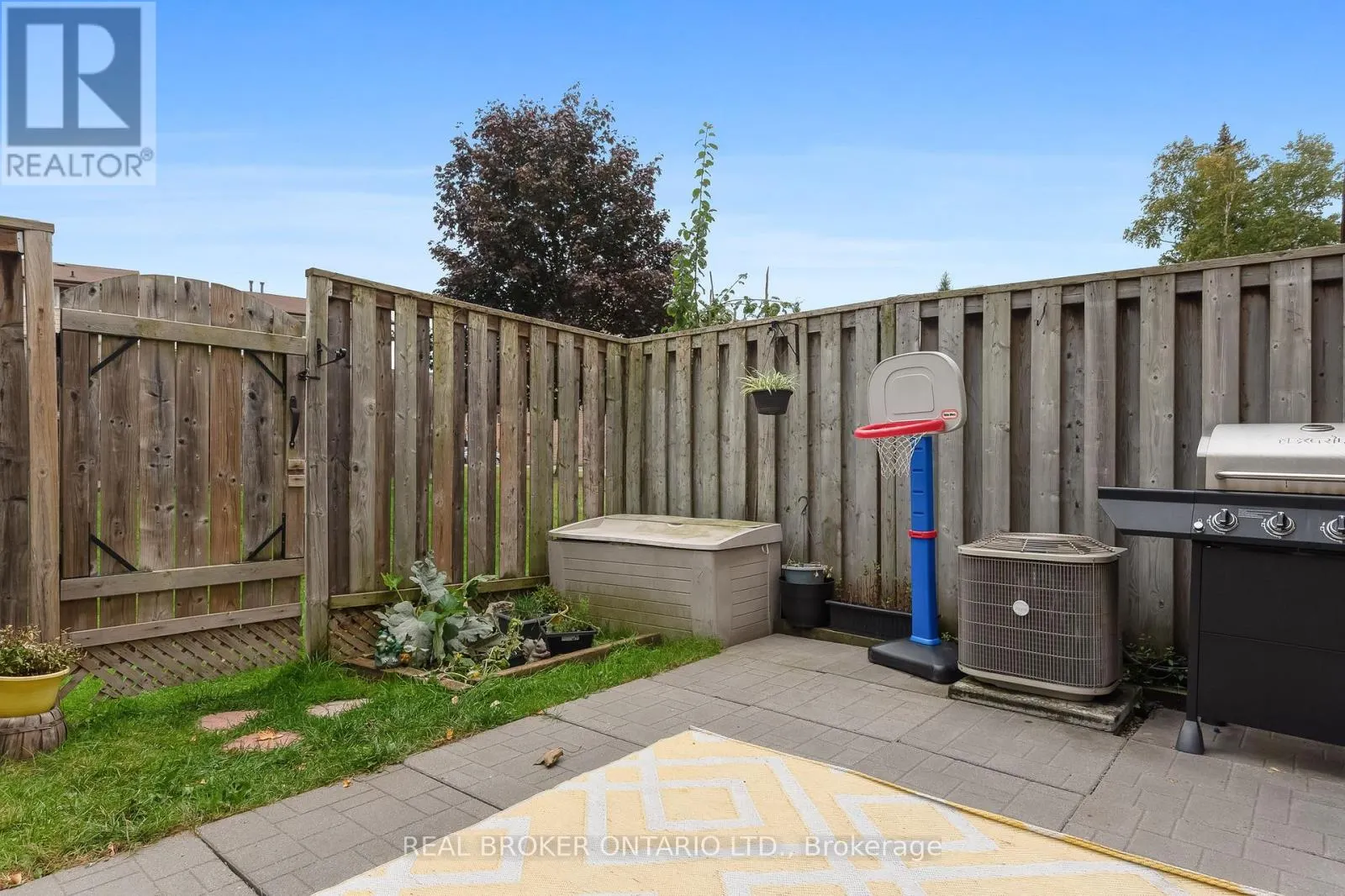 37 - 321 BLACKTHORN STREET