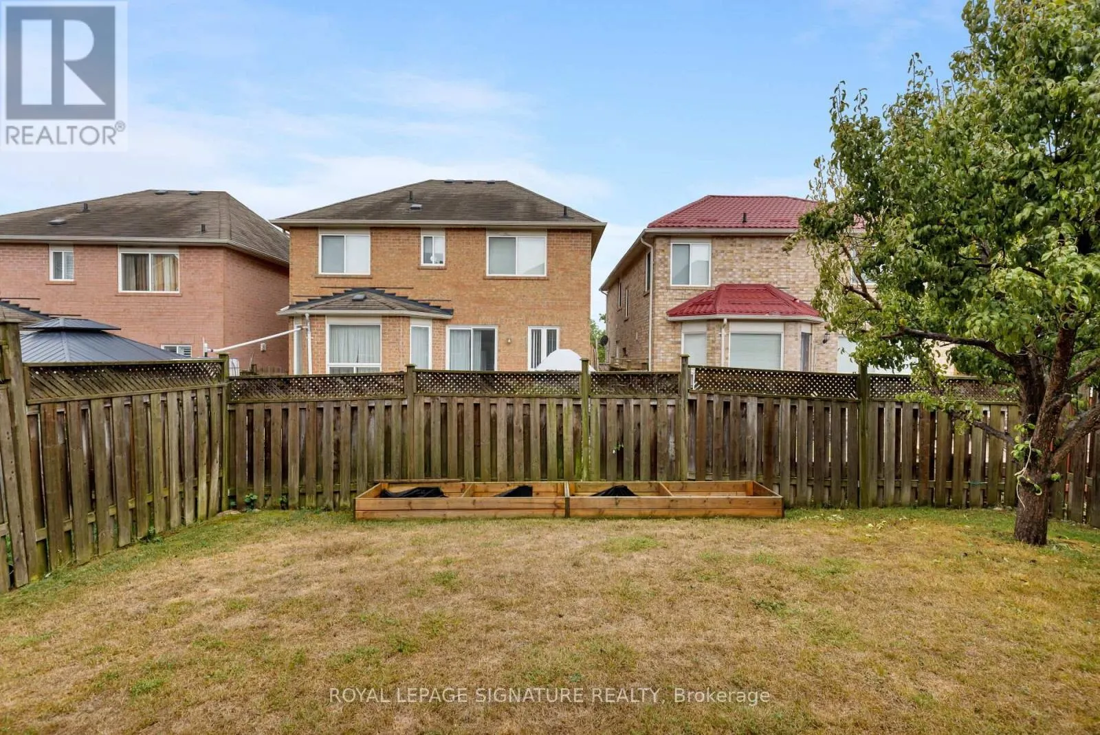 103 MEANDERING TRAIL