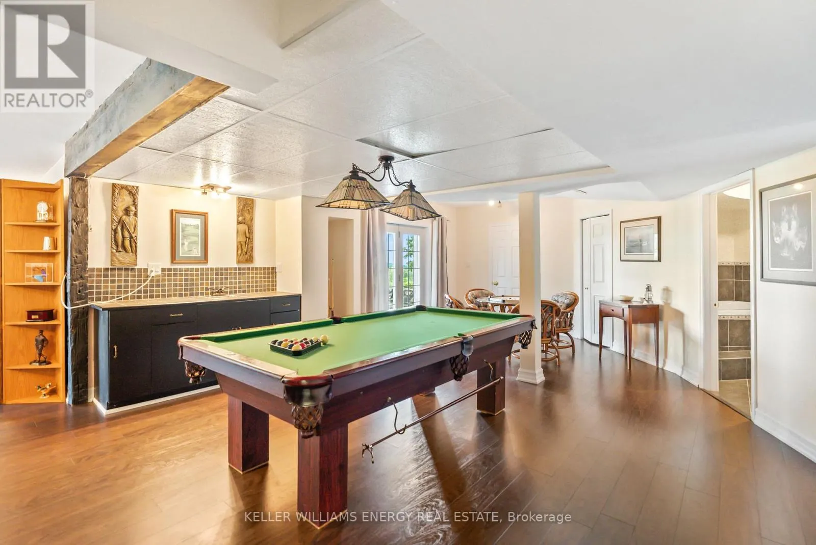 7368 MERCER ROAD