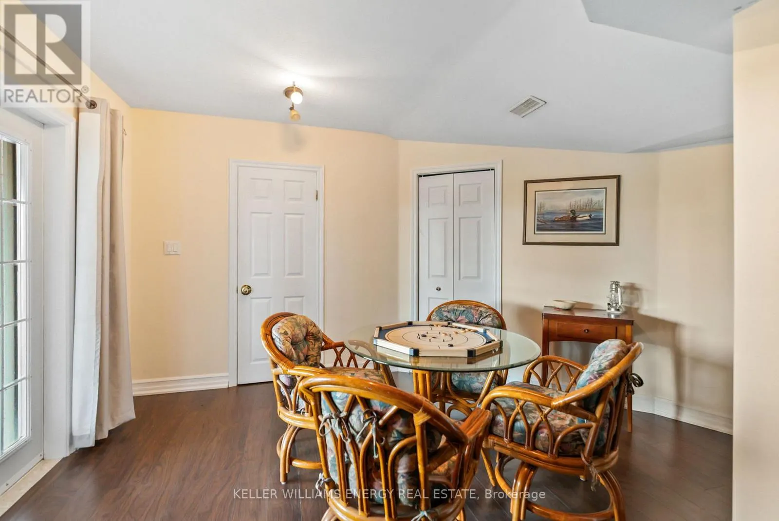 7368 MERCER ROAD