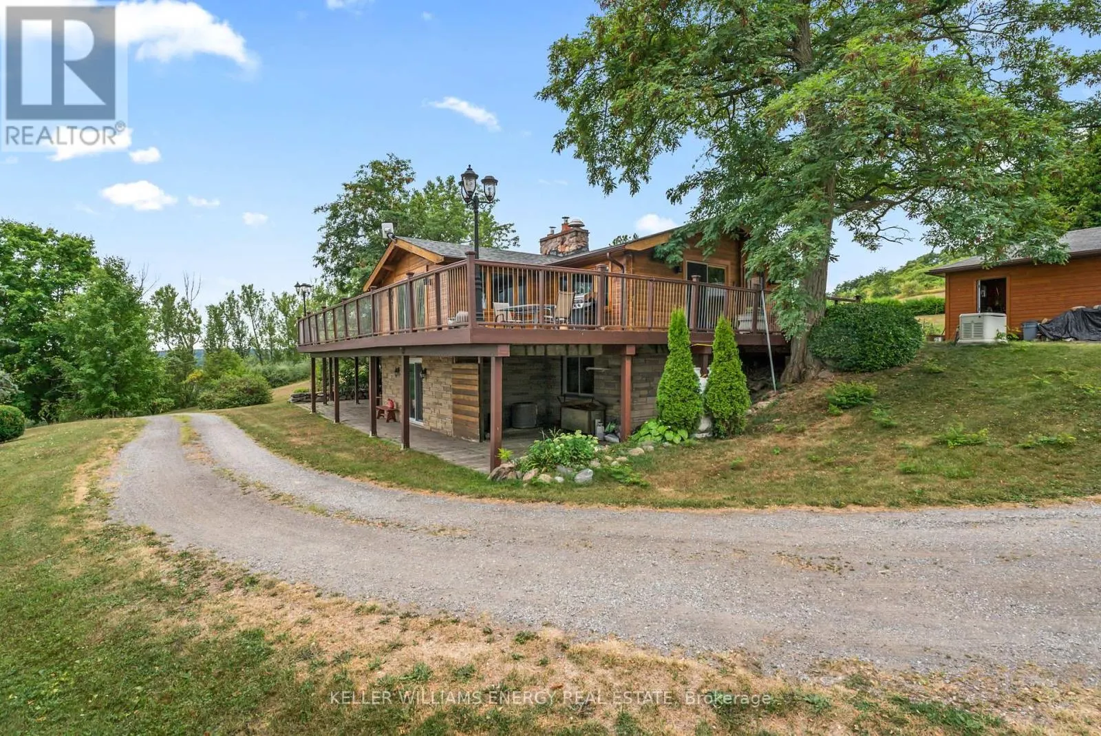 7368 MERCER ROAD