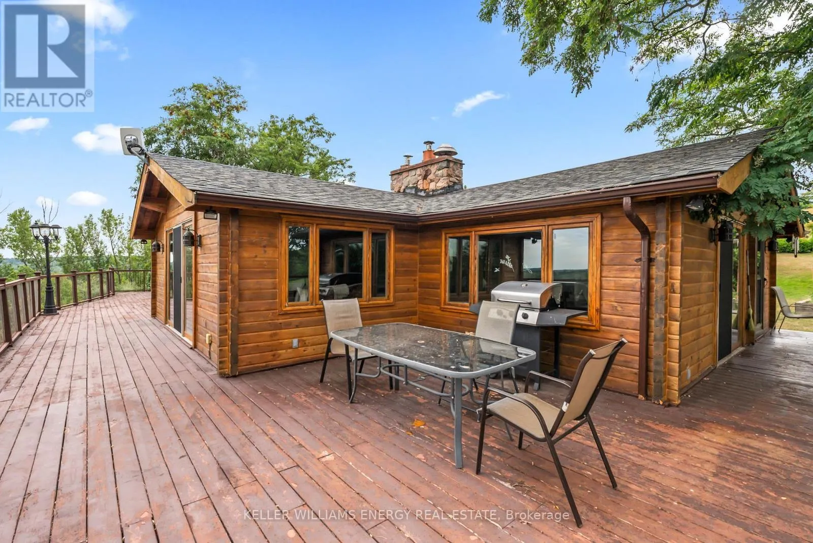7368 MERCER ROAD