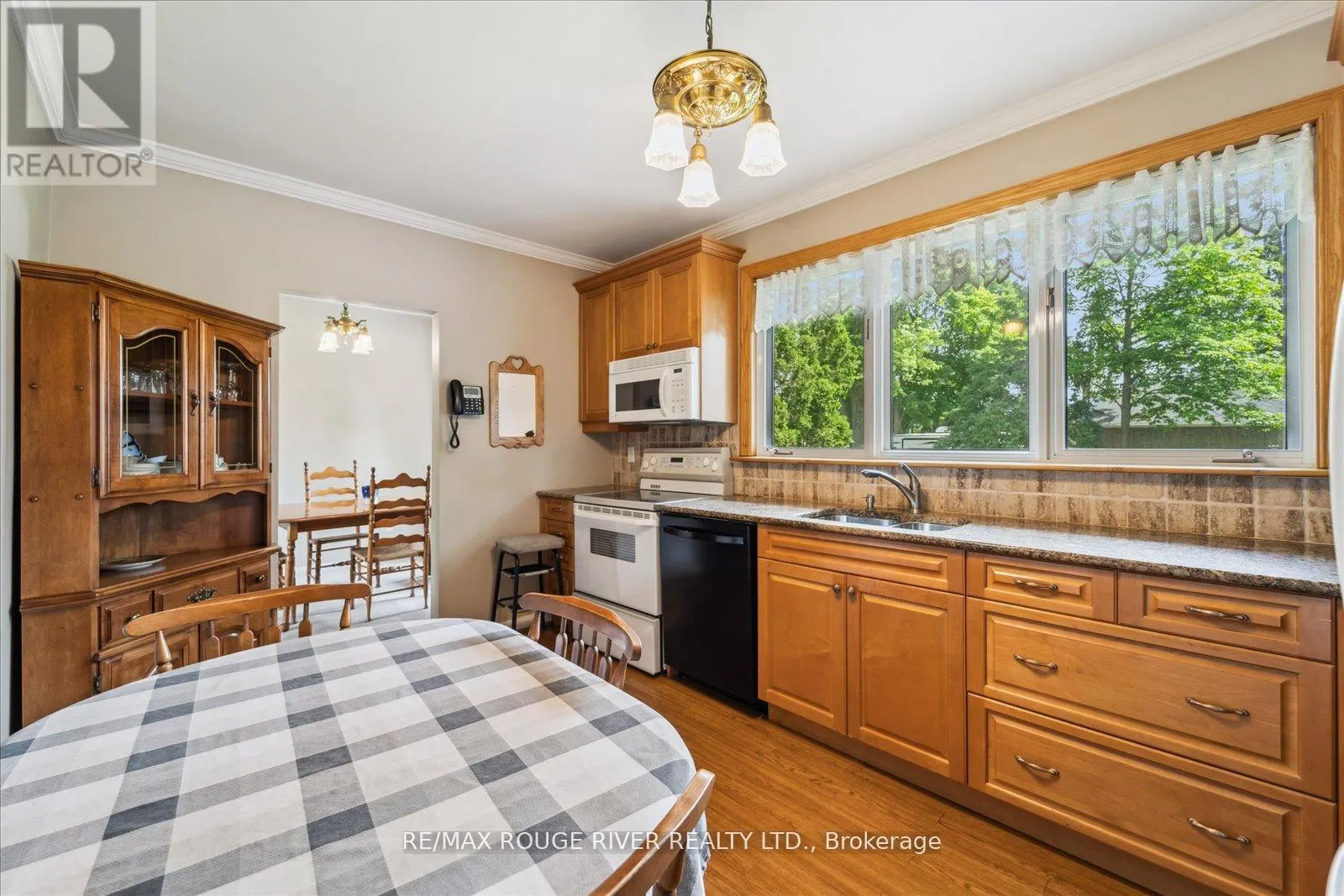 15 WESTWOOD DRIVE