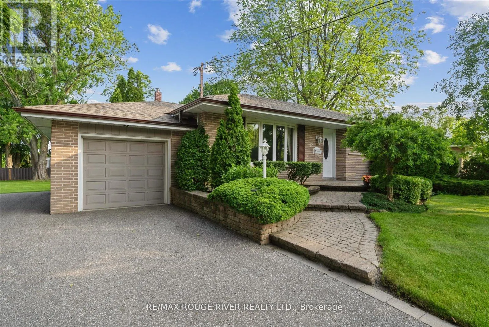 15 WESTWOOD DRIVE