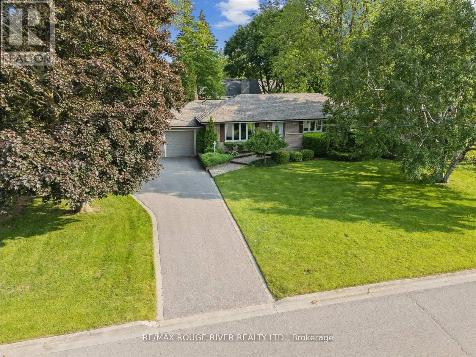 15 WESTWOOD DRIVE