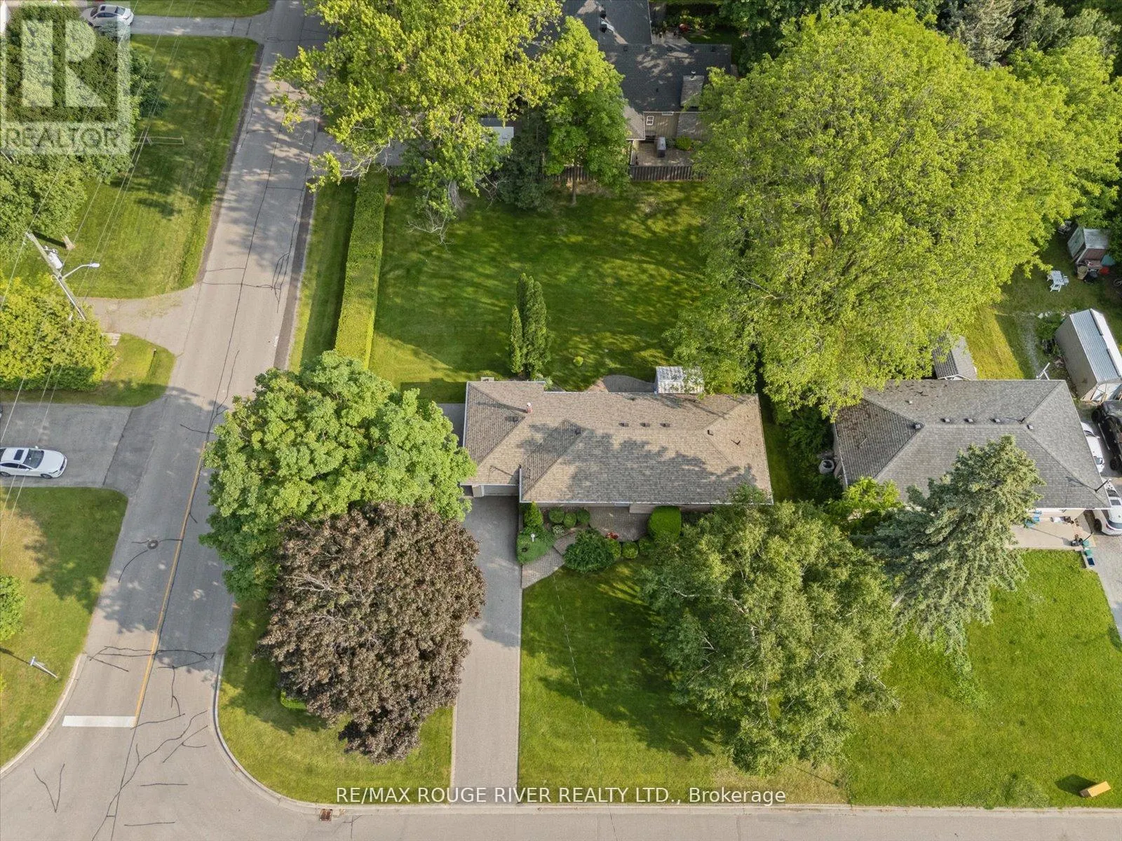 15 WESTWOOD DRIVE