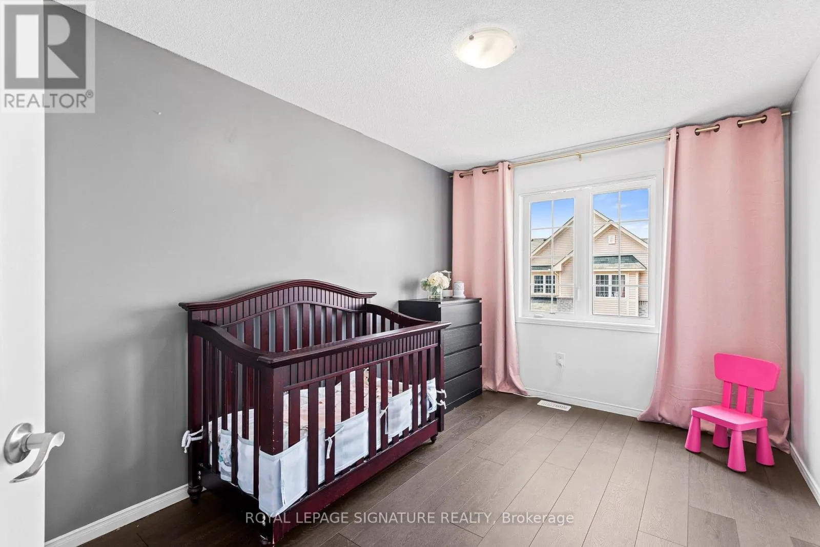 898 AUDLEY ROAD N