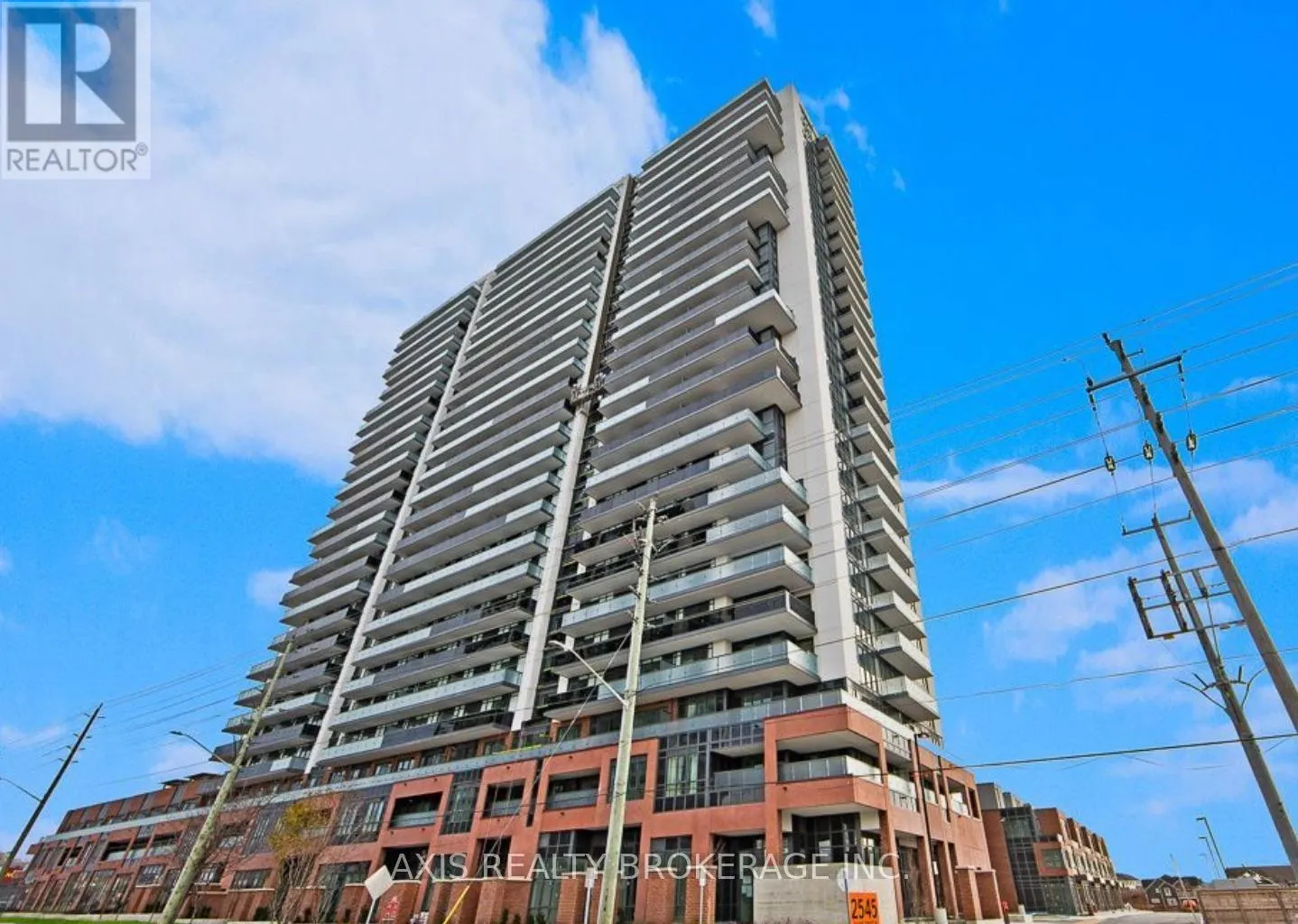 1224 - 2545 SIMCOE STREET N