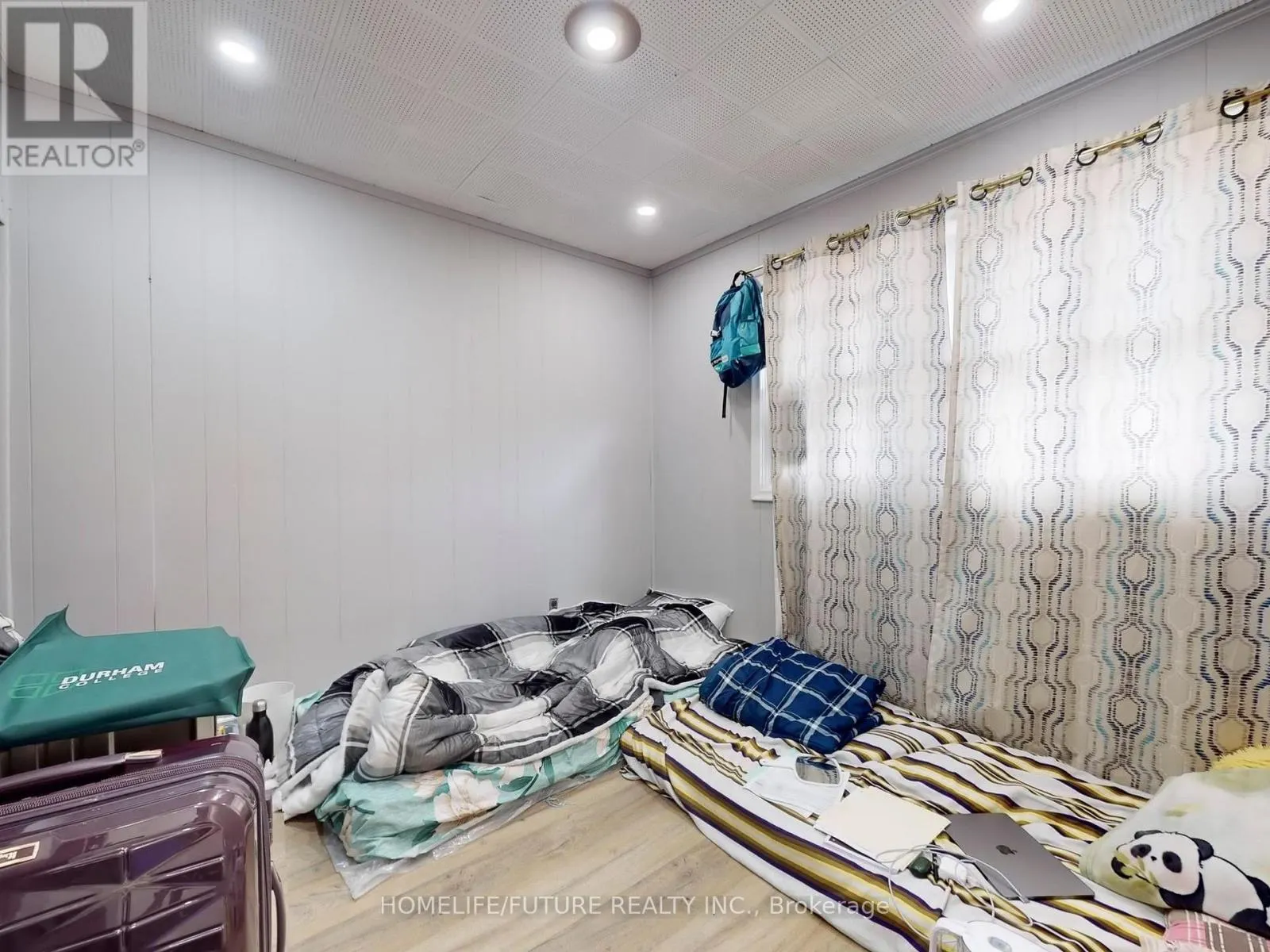 1500 SIMCOE STREET N