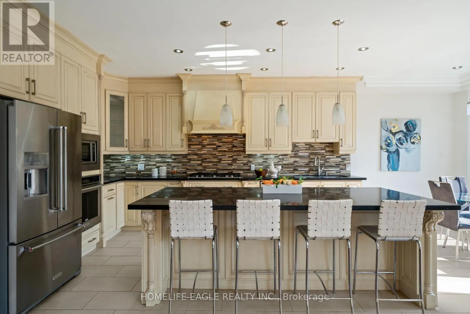 8 NICOLAN ROAD