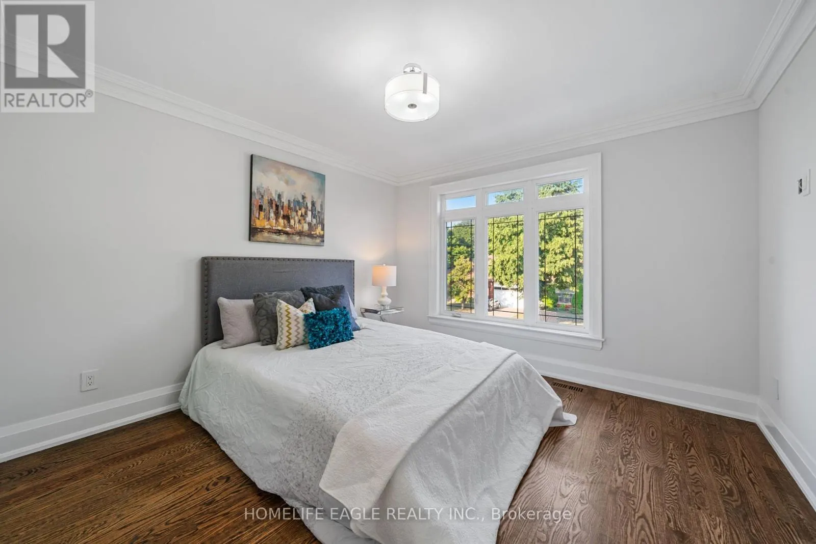 8 NICOLAN ROAD