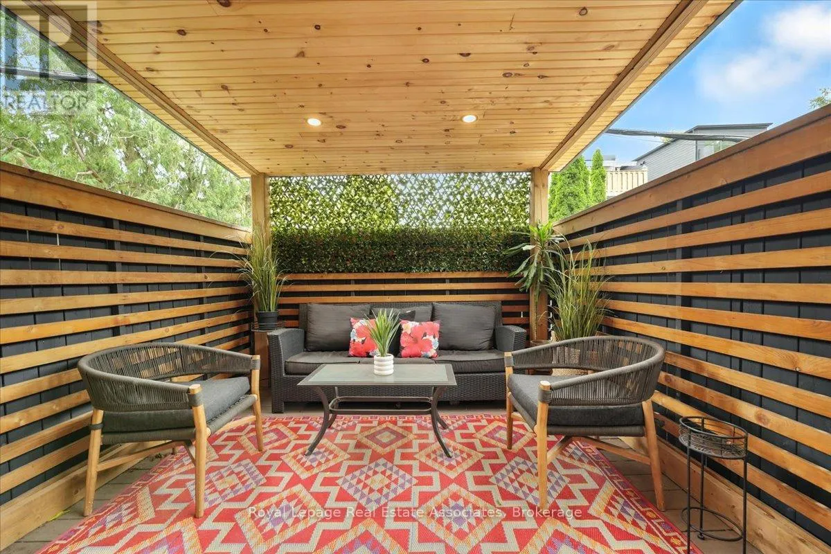 139 VICTOR AVENUE