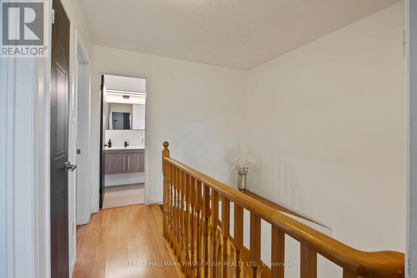 111 CLAYTON CRESCENT