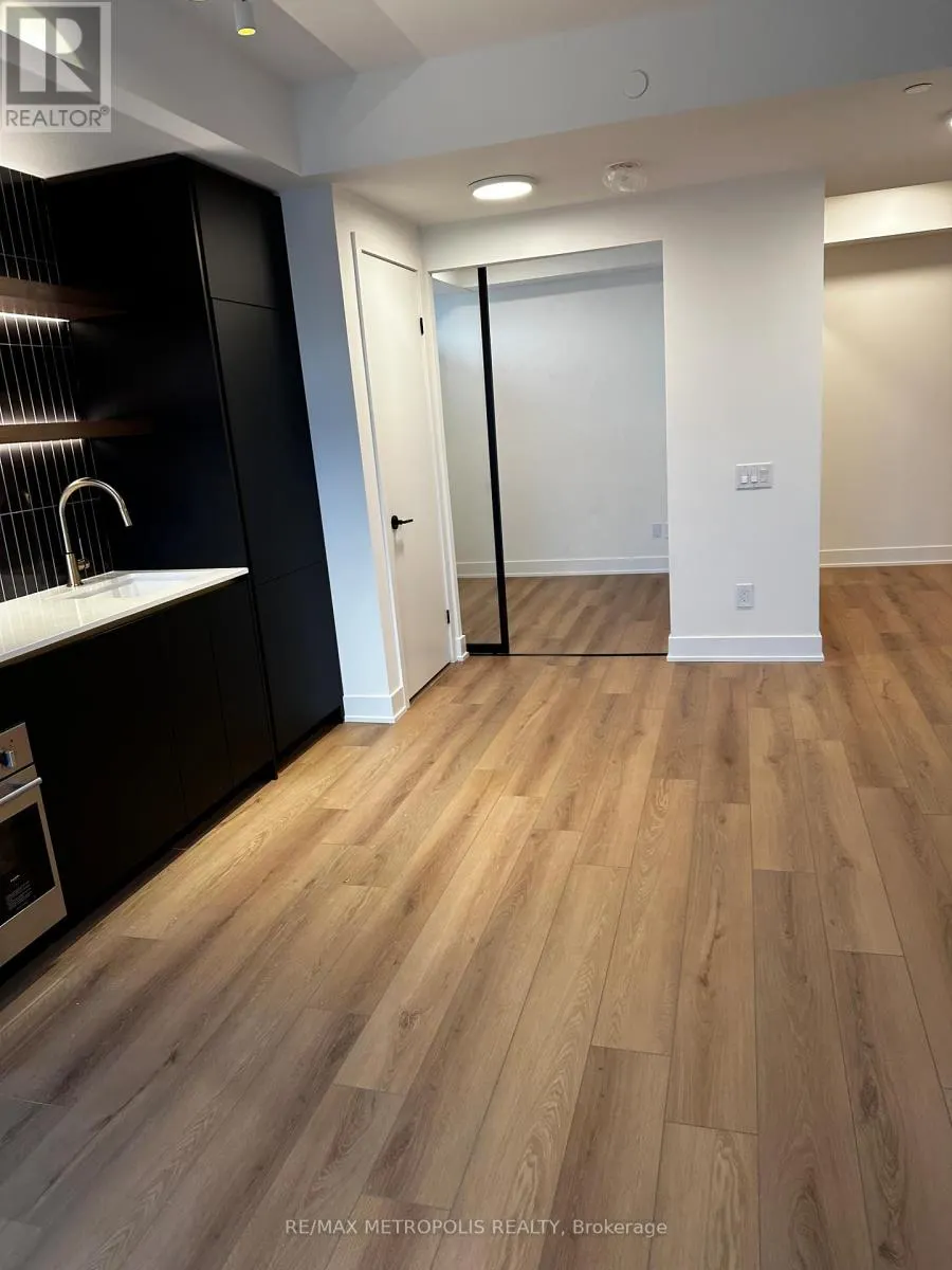 406 - 1285 QUEEN STREET E