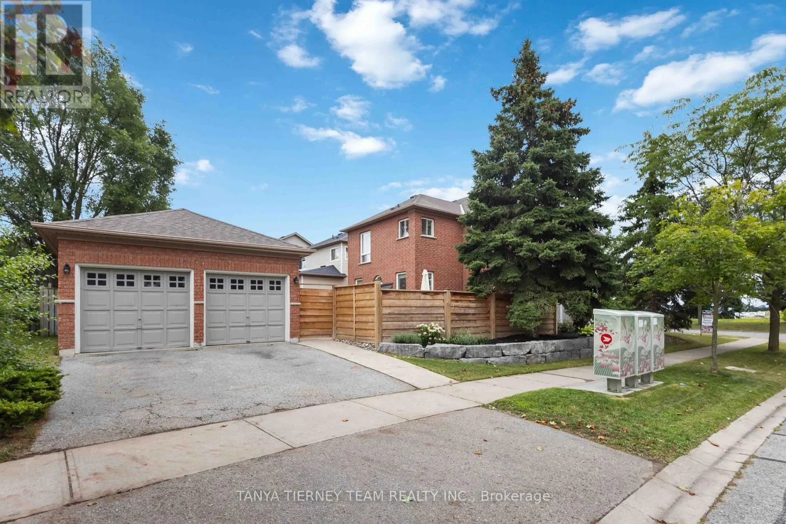 14 AMANDA AVENUE