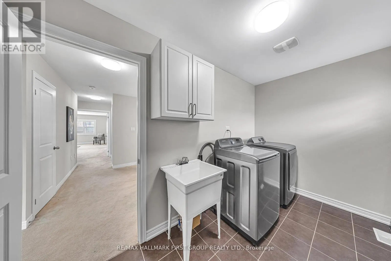 111 FRED JACKMAN AVENUE
