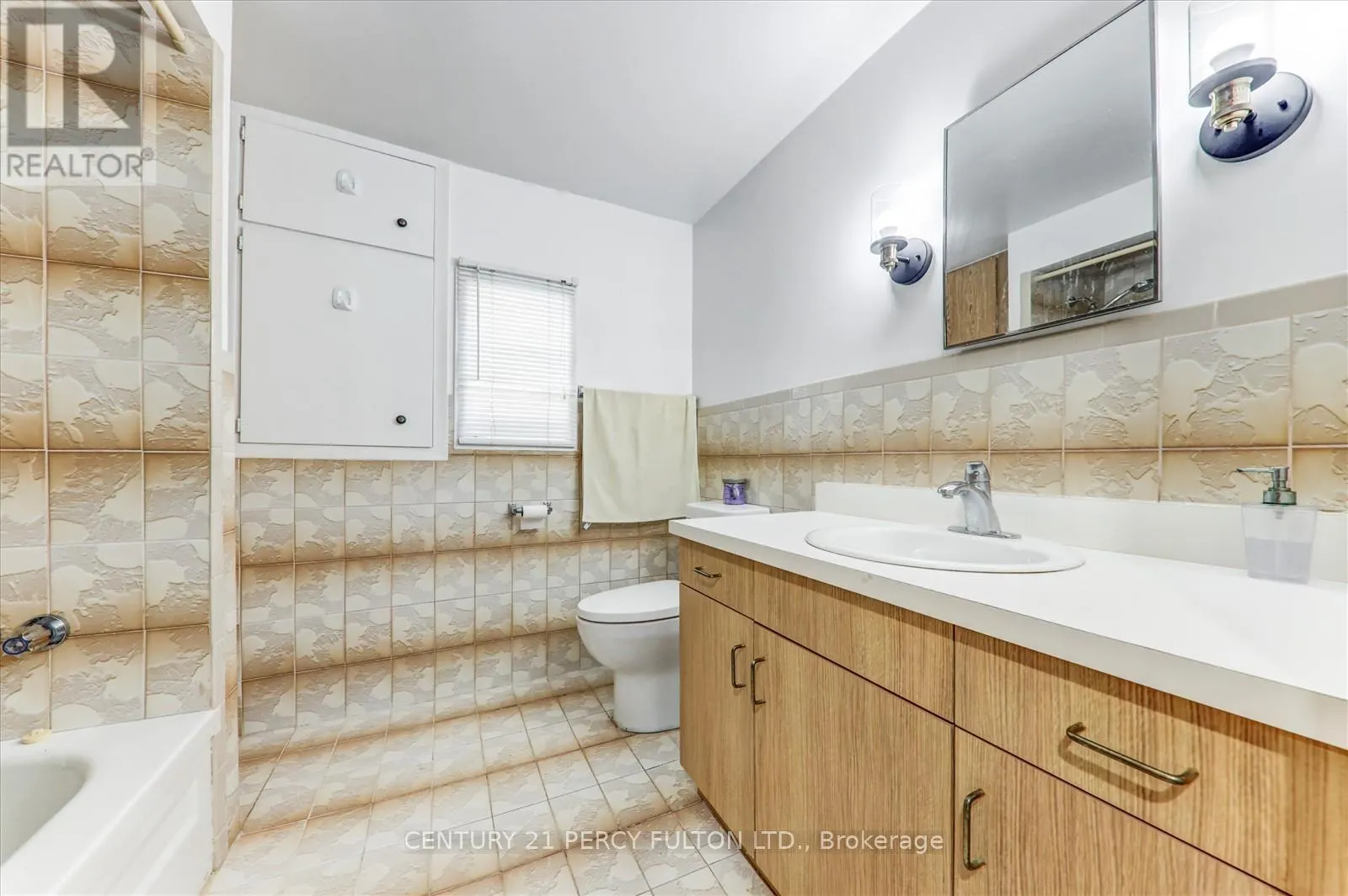 135 CEDAR CREST BEACH ROAD