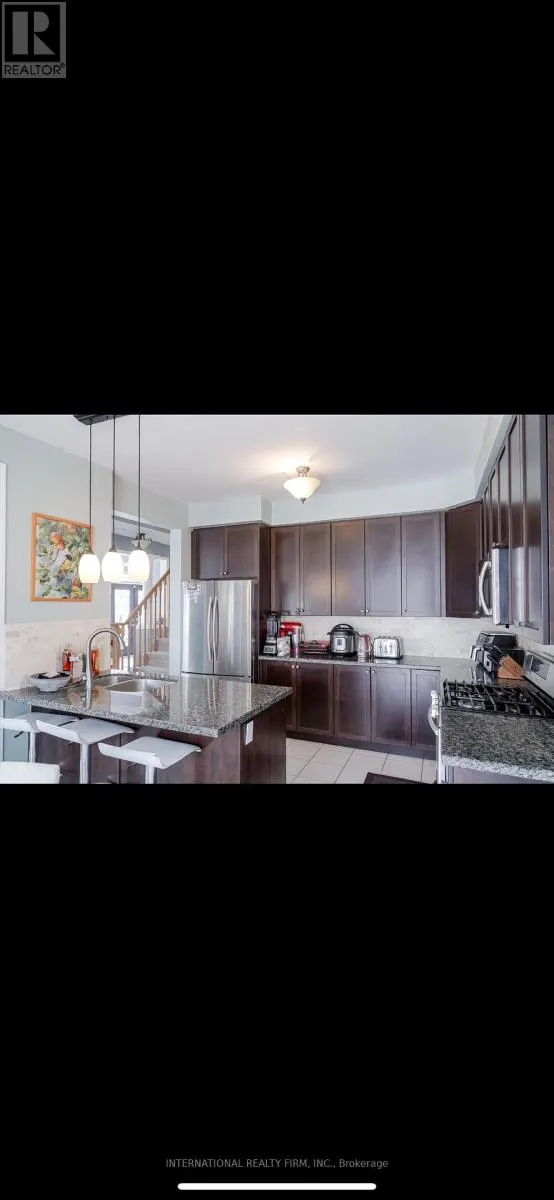 60 KENNETH COLE DRIVE