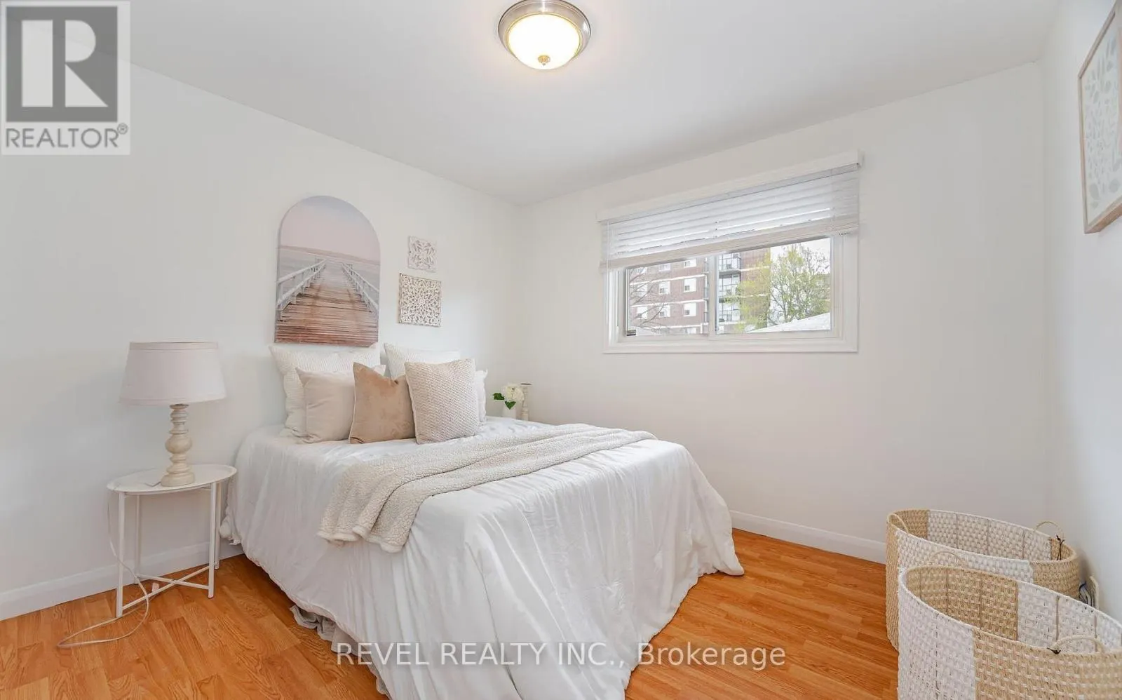 -MAIN LEVEL - 283 PORTER STREET