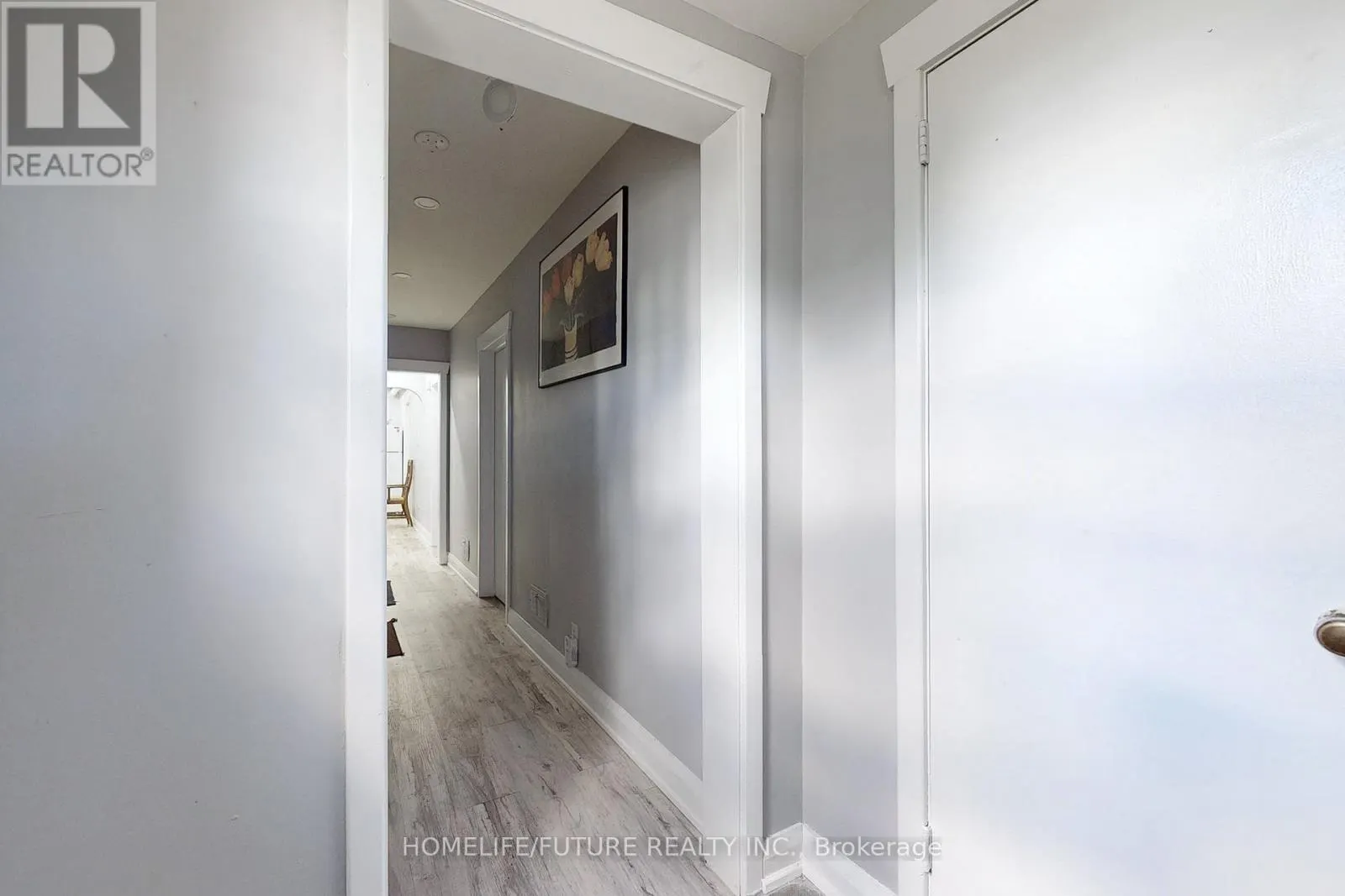 1496 SIMCOE STREET N
