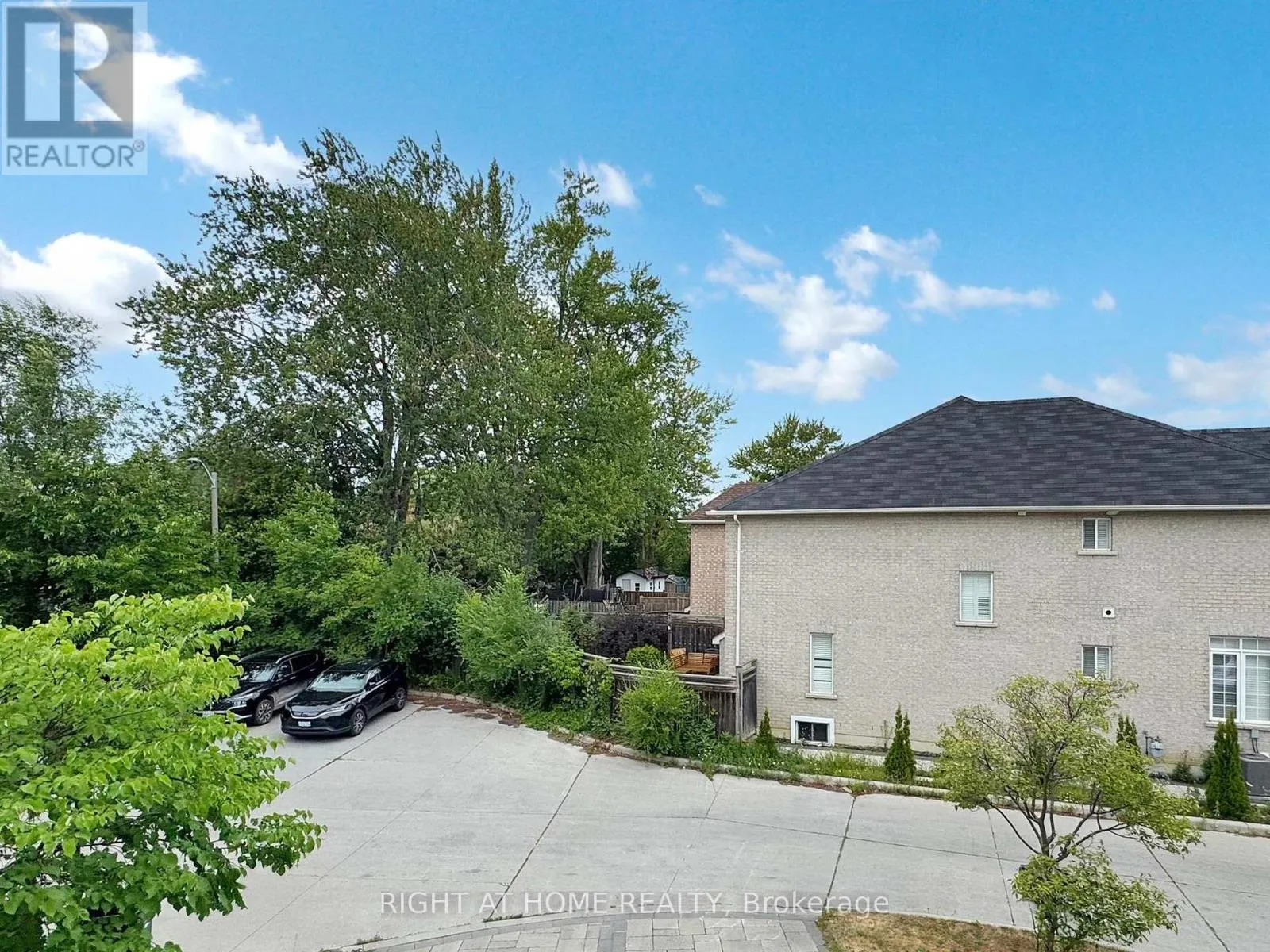 11 SMITHY COURT
