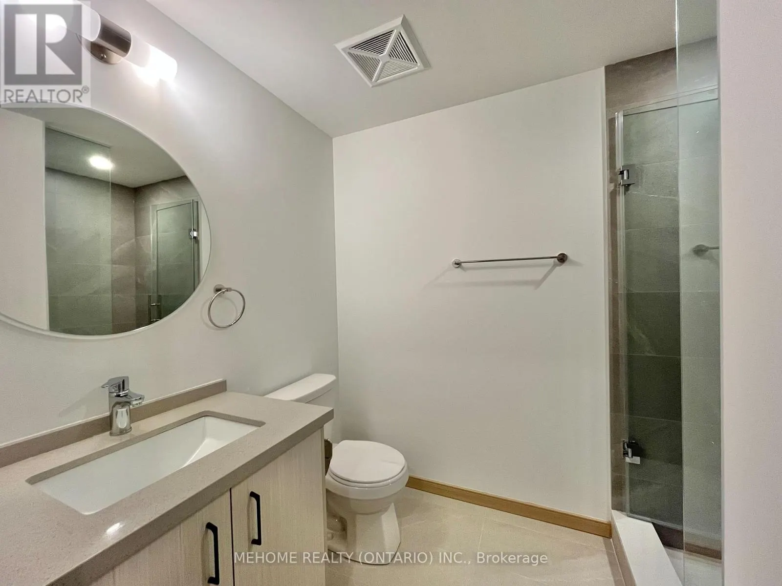B1012 - 3429 SHEPPARD AVENUE E