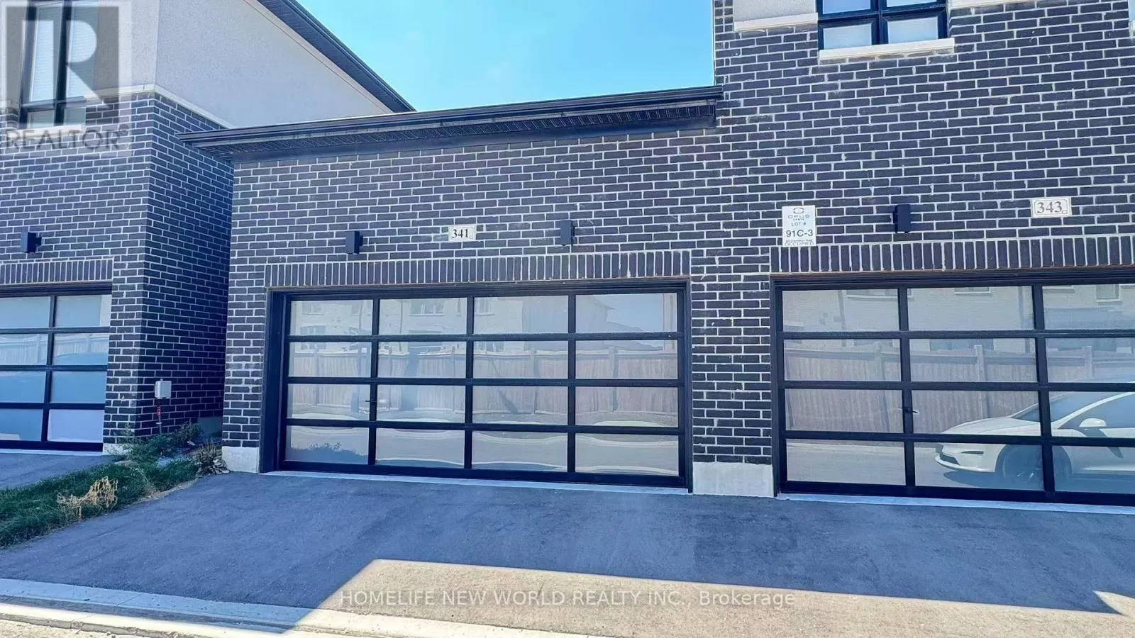 341 CORONATION ROAD