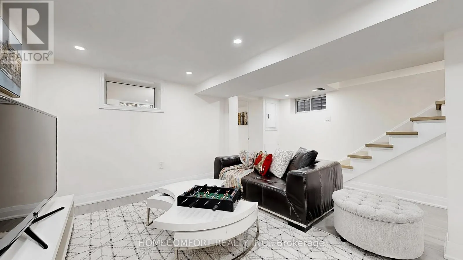 253 FULTON AVENUE