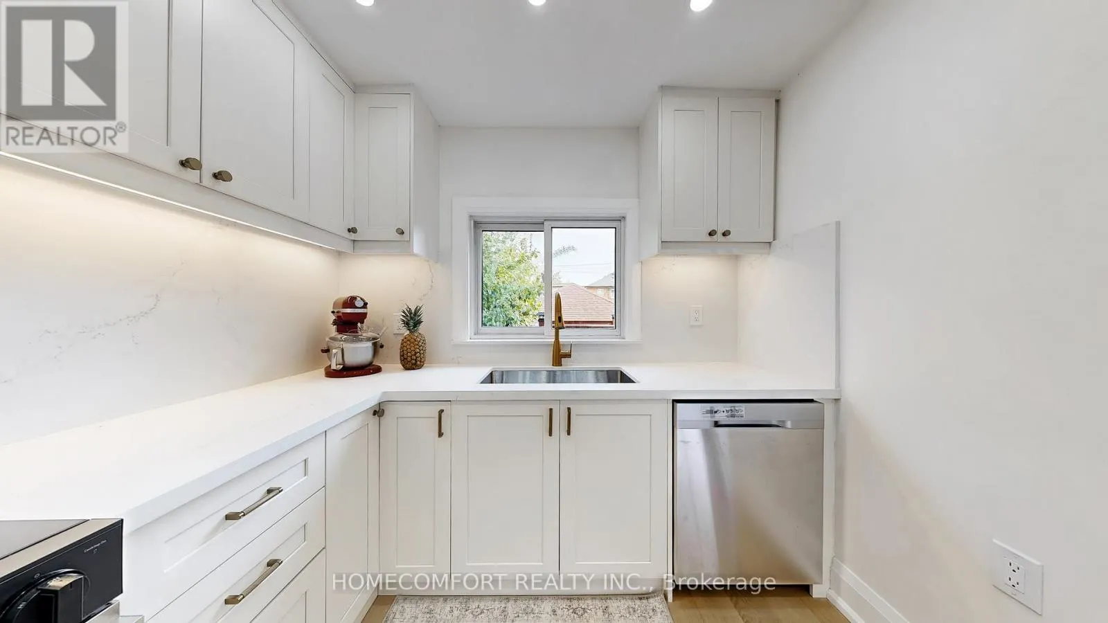 253 FULTON AVENUE