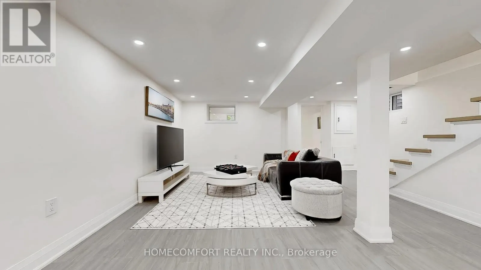 253 FULTON AVENUE