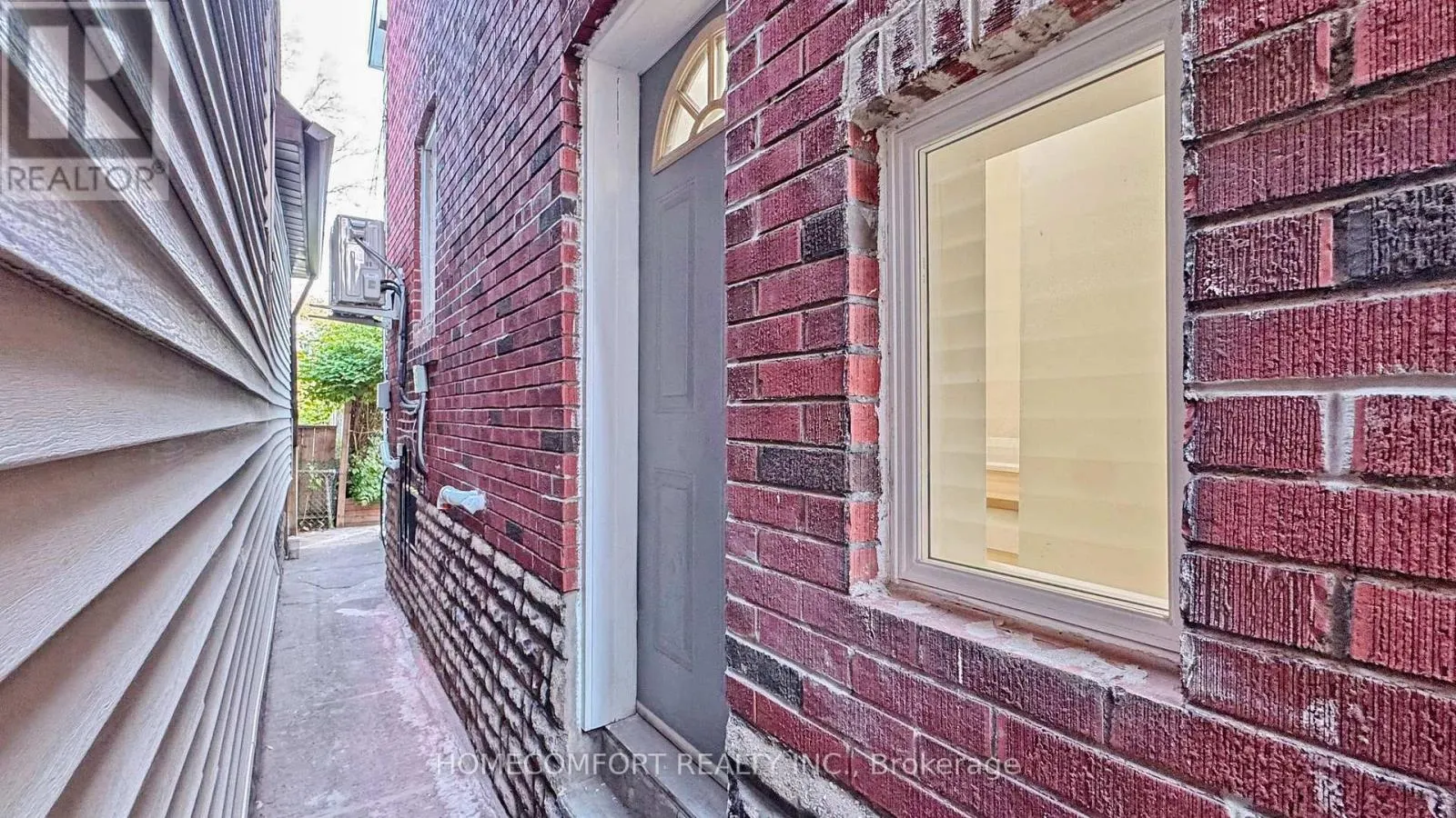 253 FULTON AVENUE