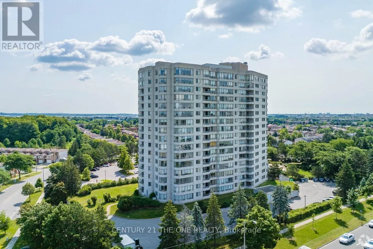 1808 - 150 ALTON TOWERS CIRCLE