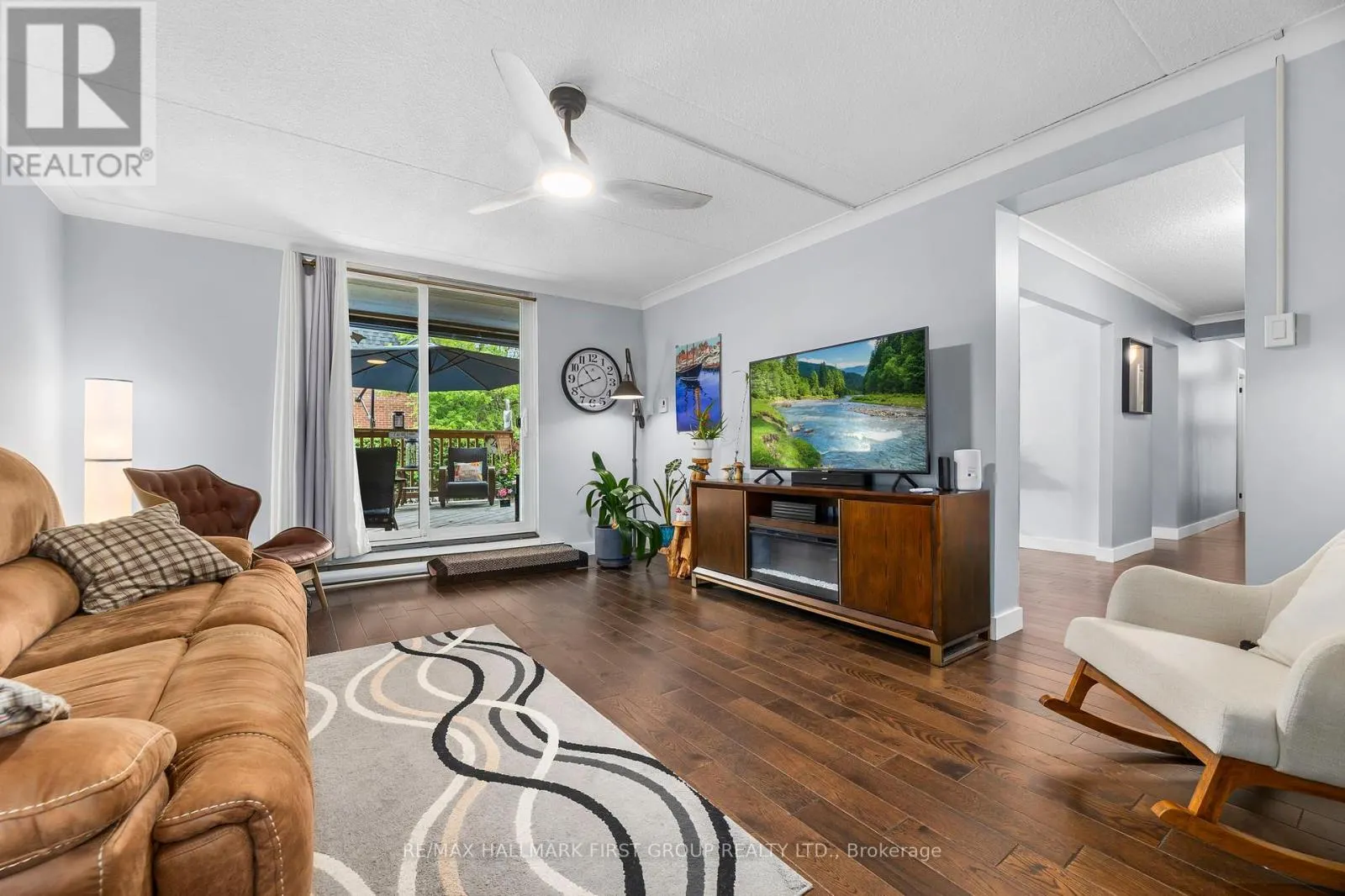 104 - 580 MARY STREET E