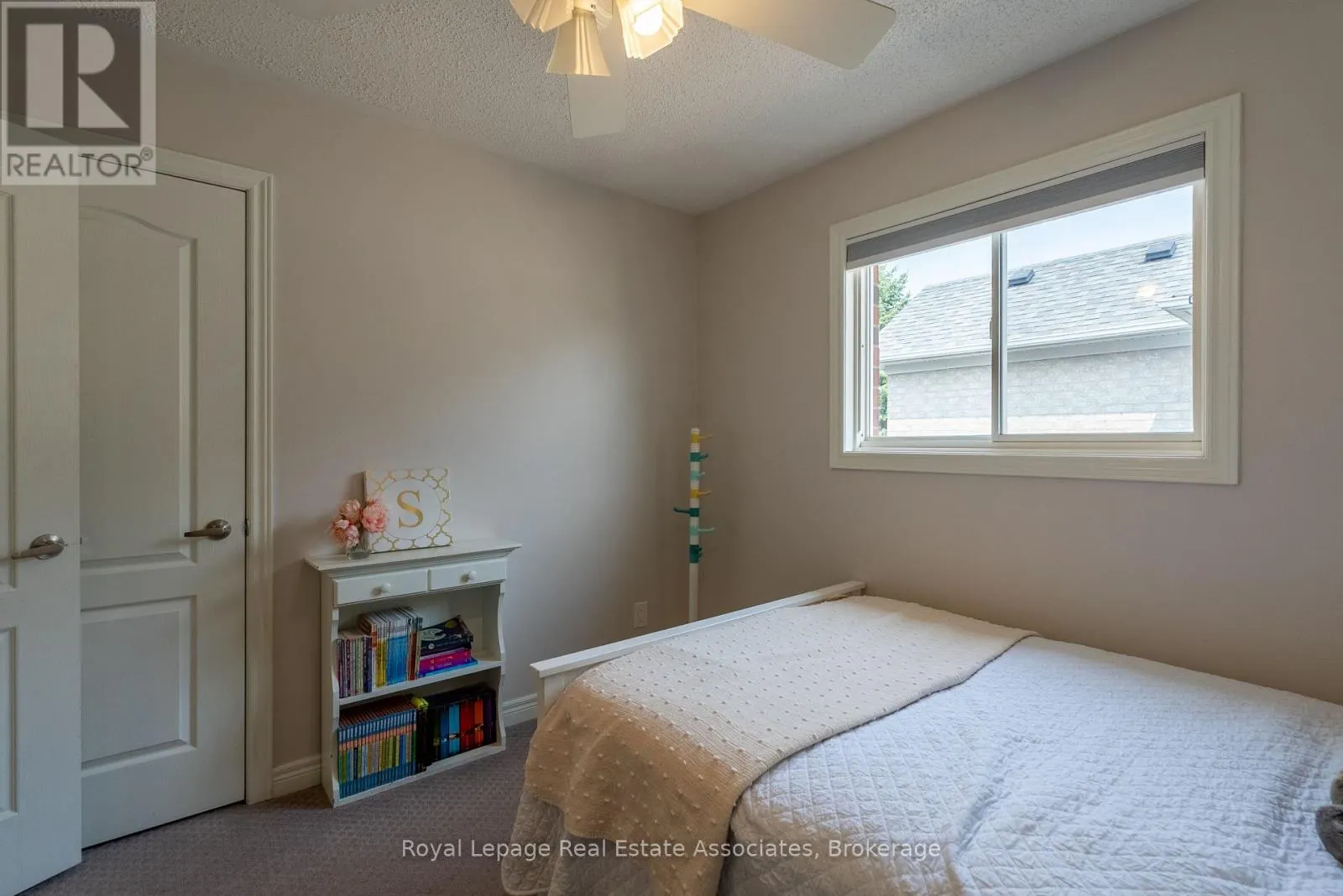 11 CODY AVENUE