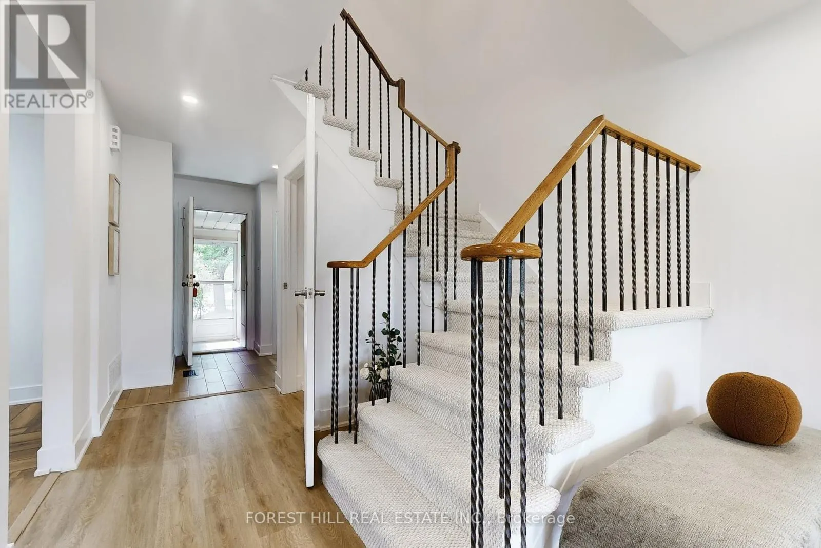 50 COALPORT DRIVE