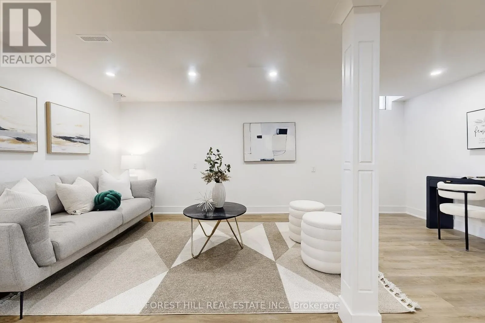 50 COALPORT DRIVE