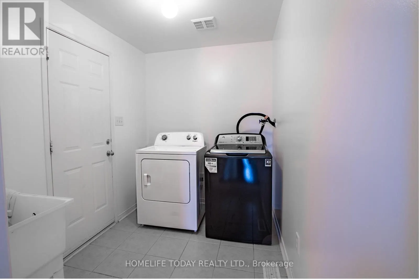 MAIN - 2 PARDON AVENUE
