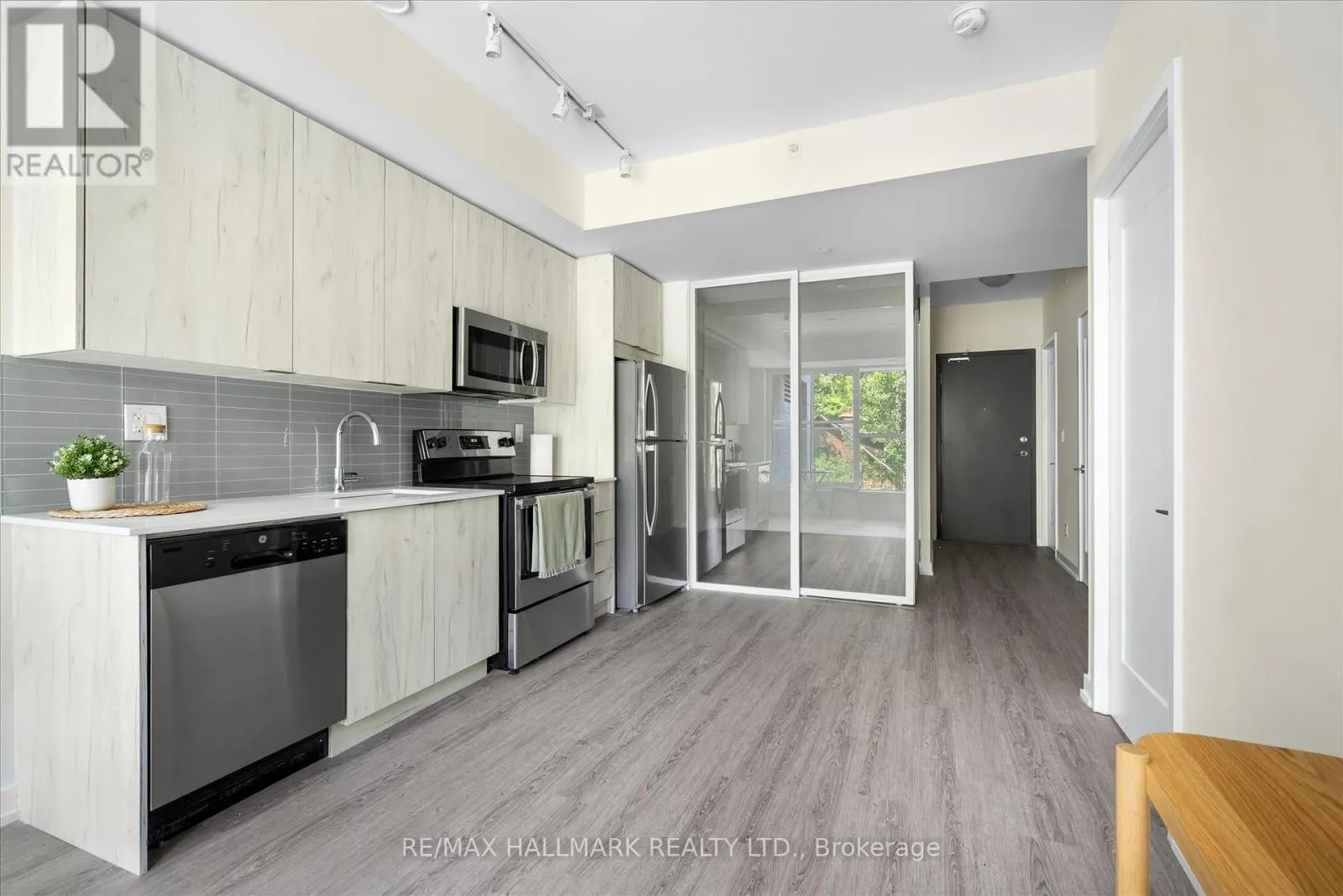 116 - 1350 KINGSTON ROAD