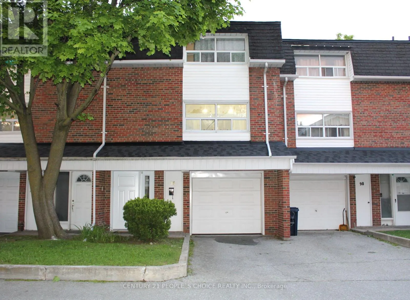 96 TRAILRIDGE CRESCENT