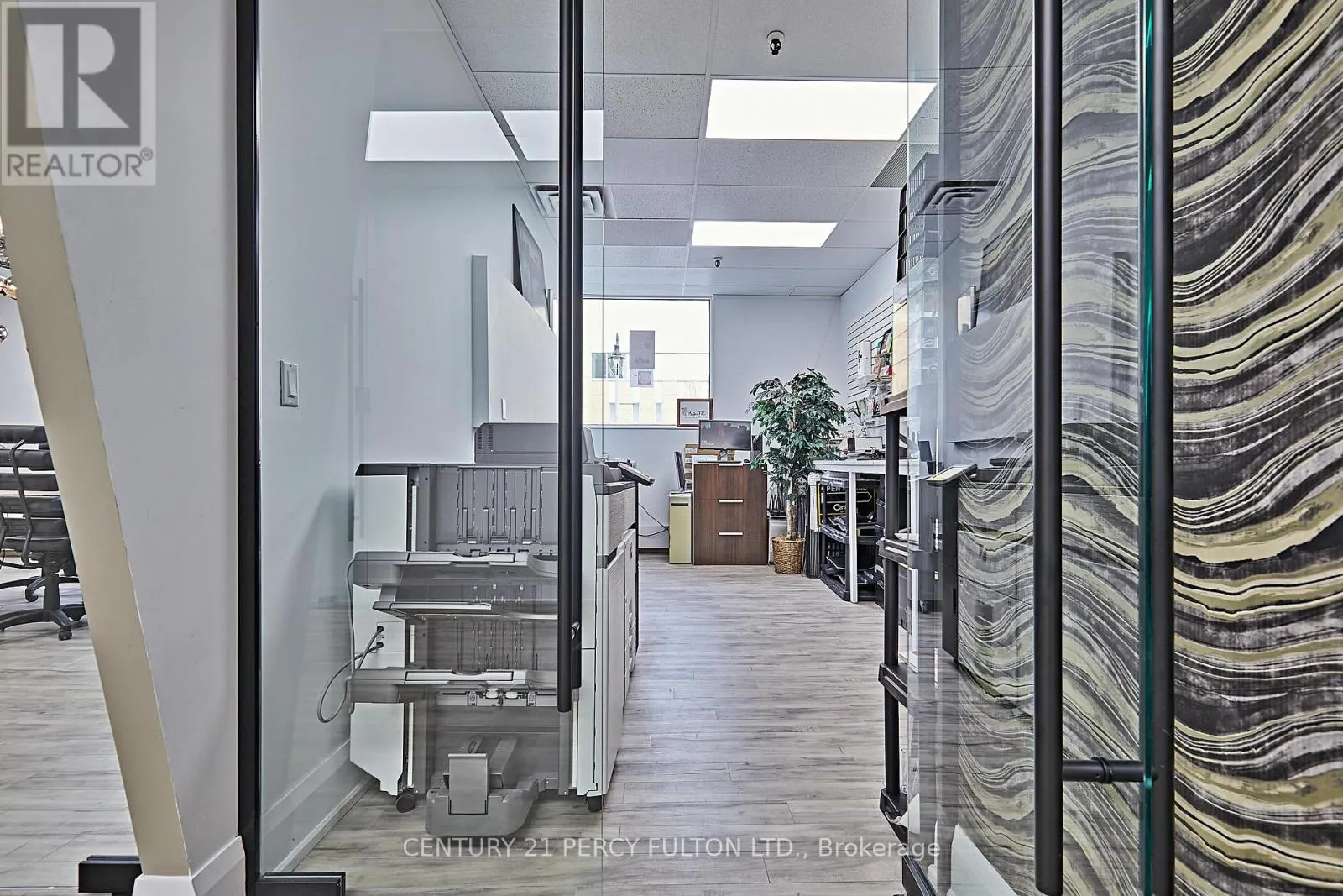 112 - 50 RICHMOND STREET E