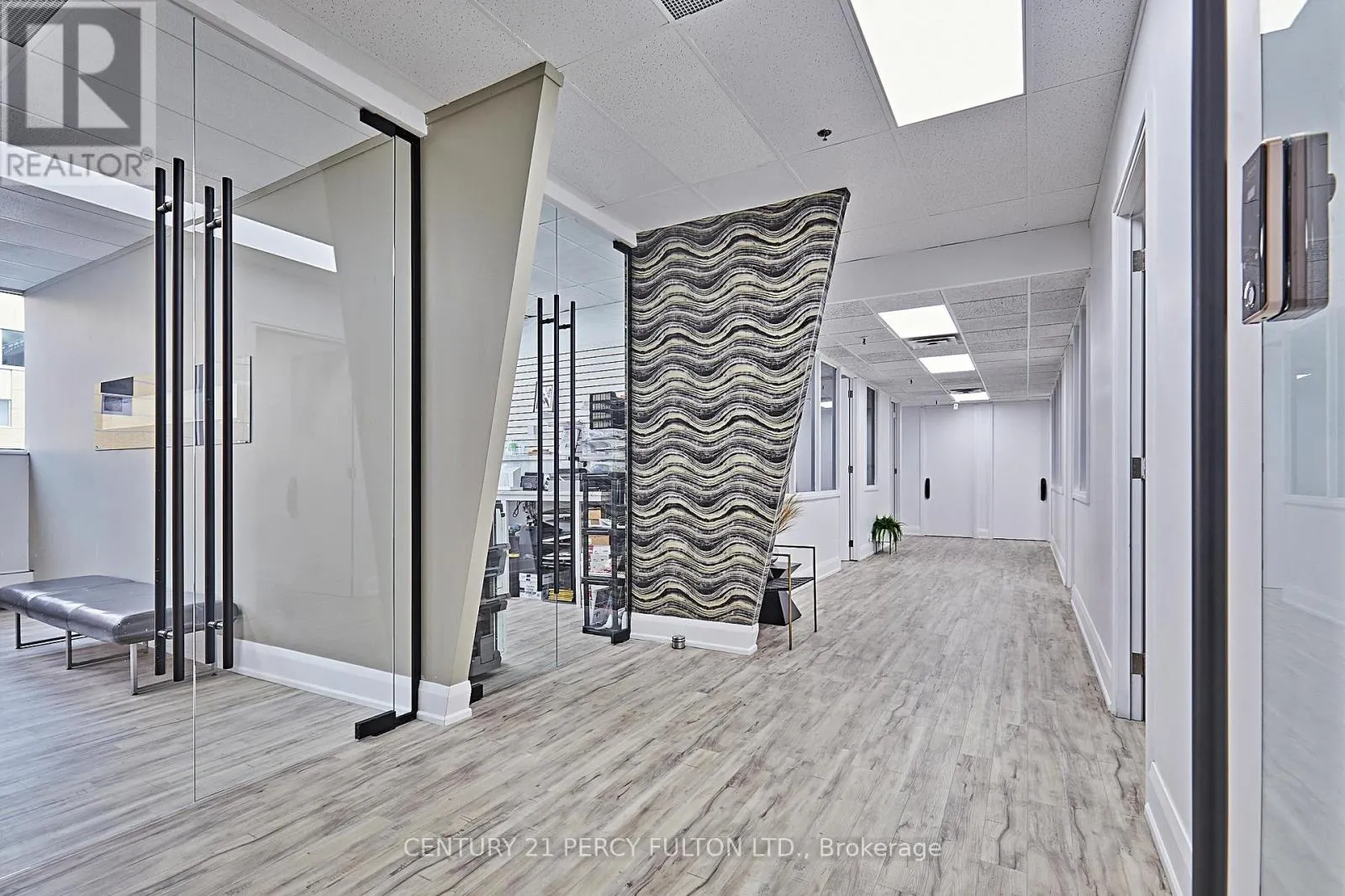 112 - 50 RICHMOND STREET E